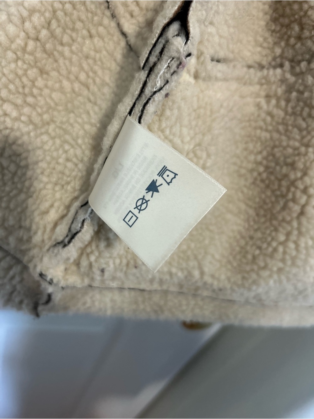 Wind River Sherpa-Lined Brown Vest - Picture 7 of 7